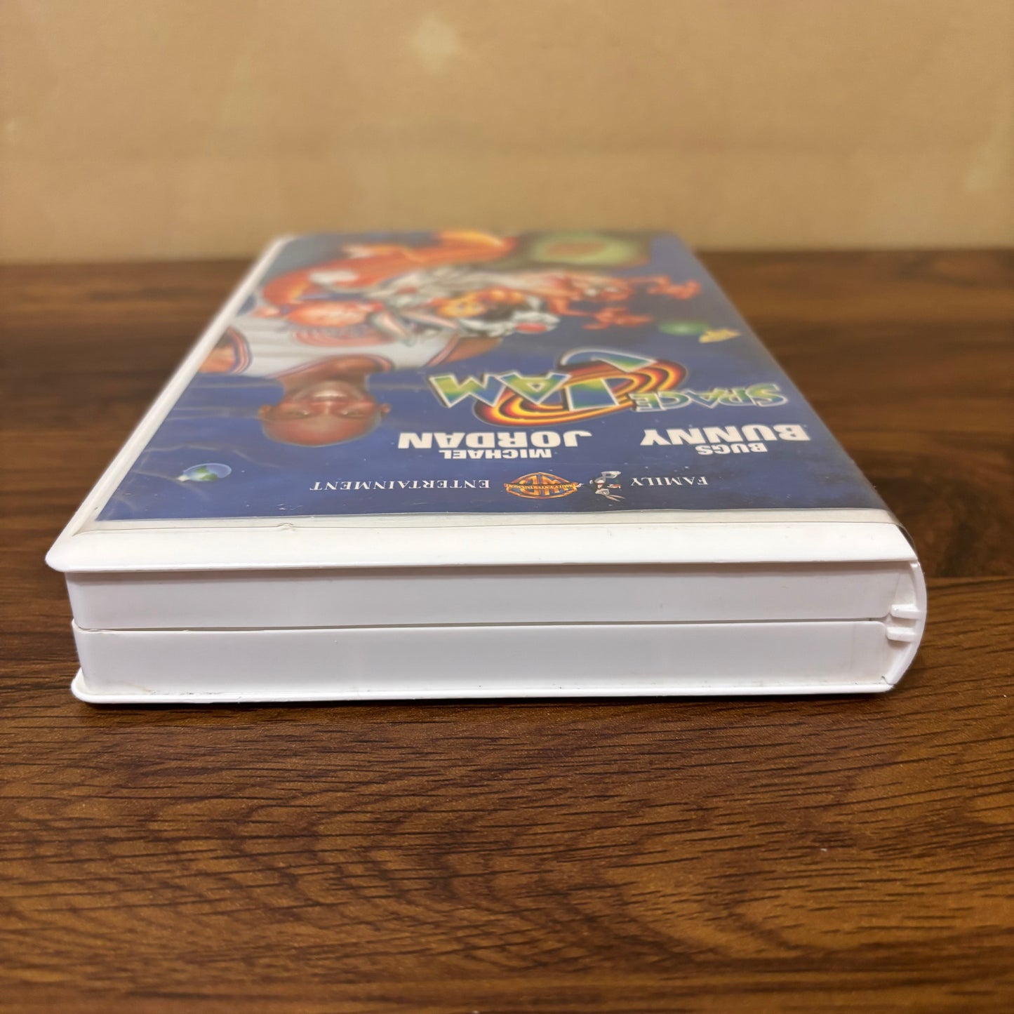 Space Jam Michael Jordan Bugs Bunny 1997 VHS Warner Entertainment Clamshell