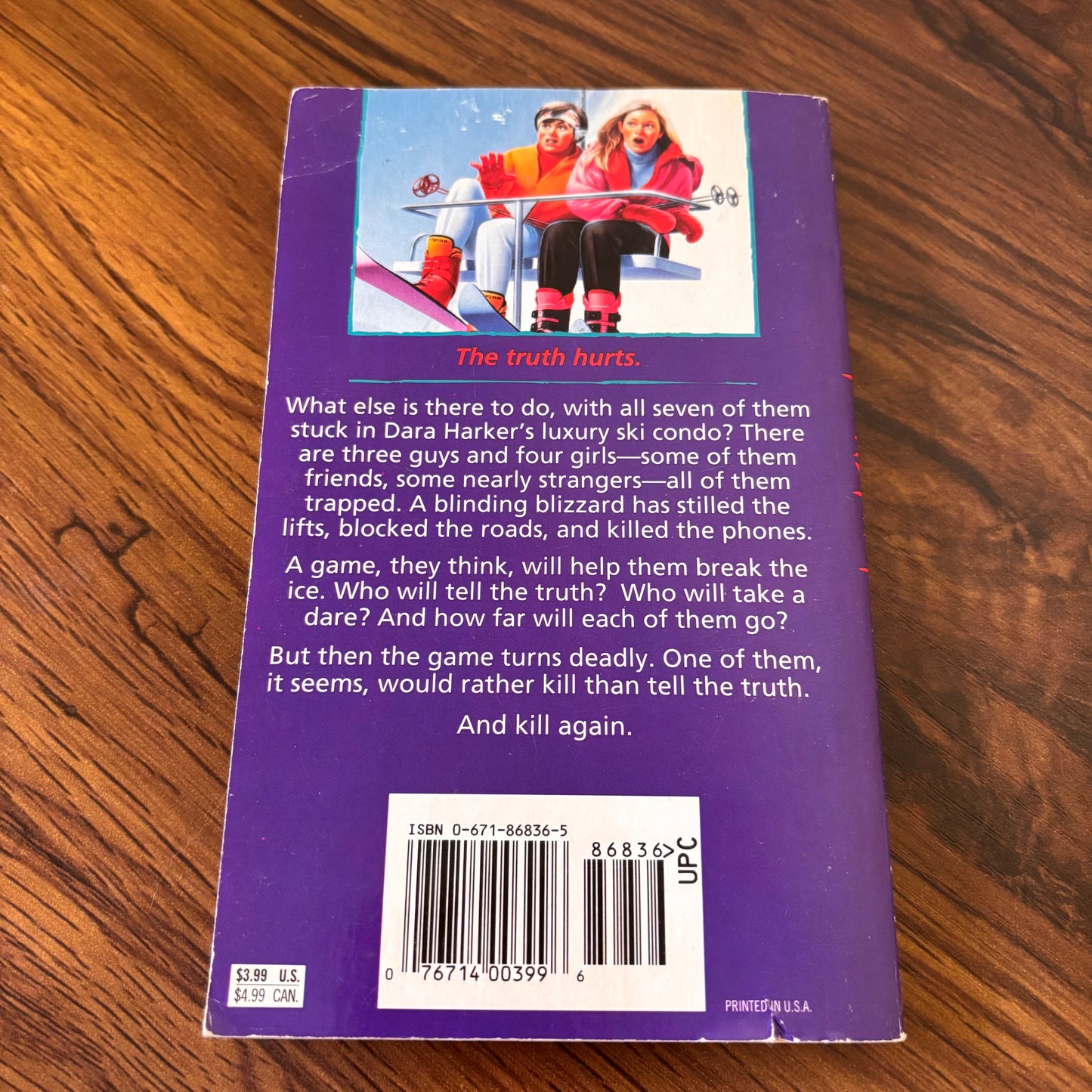 1995 Fear Street Truth or Dare YA horror paperback featuring a winter ski trip cover, classic R.L. Stine suspense, and nostalgic 90s scary book appeal.