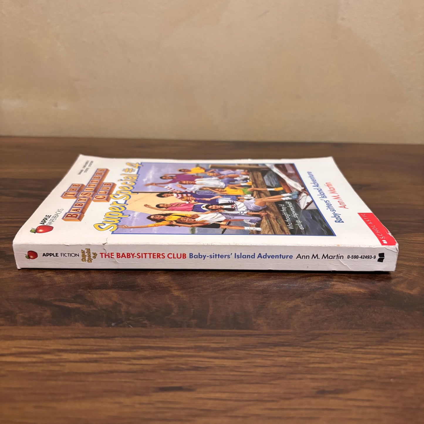 The Baby-Sitters Club Super Special #4: Baby-Sitters Island Adventure (1990) Ann M. Martin Paperback
