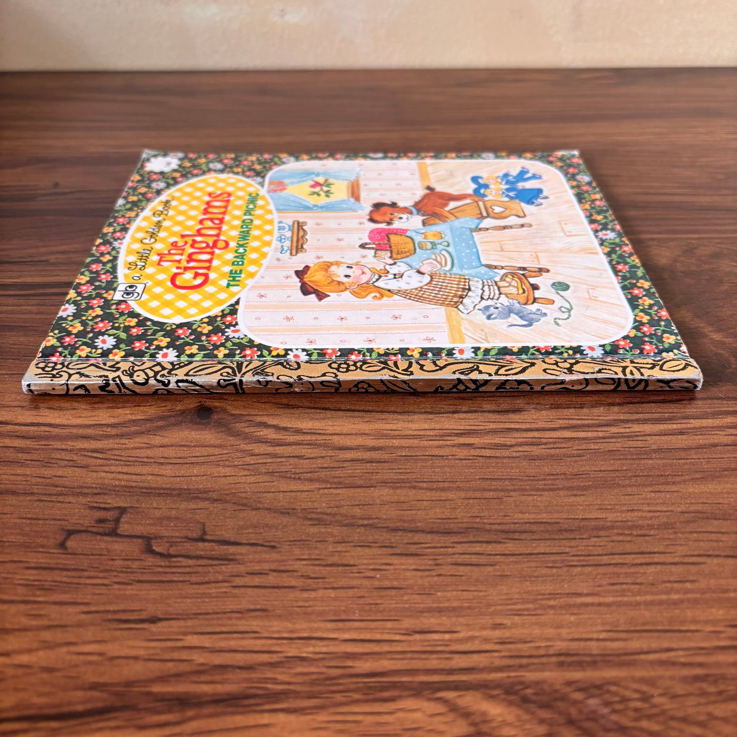 The Ginghams: The Backward Picnic by Joan Chase Bowden (1976) | Little Golden Book