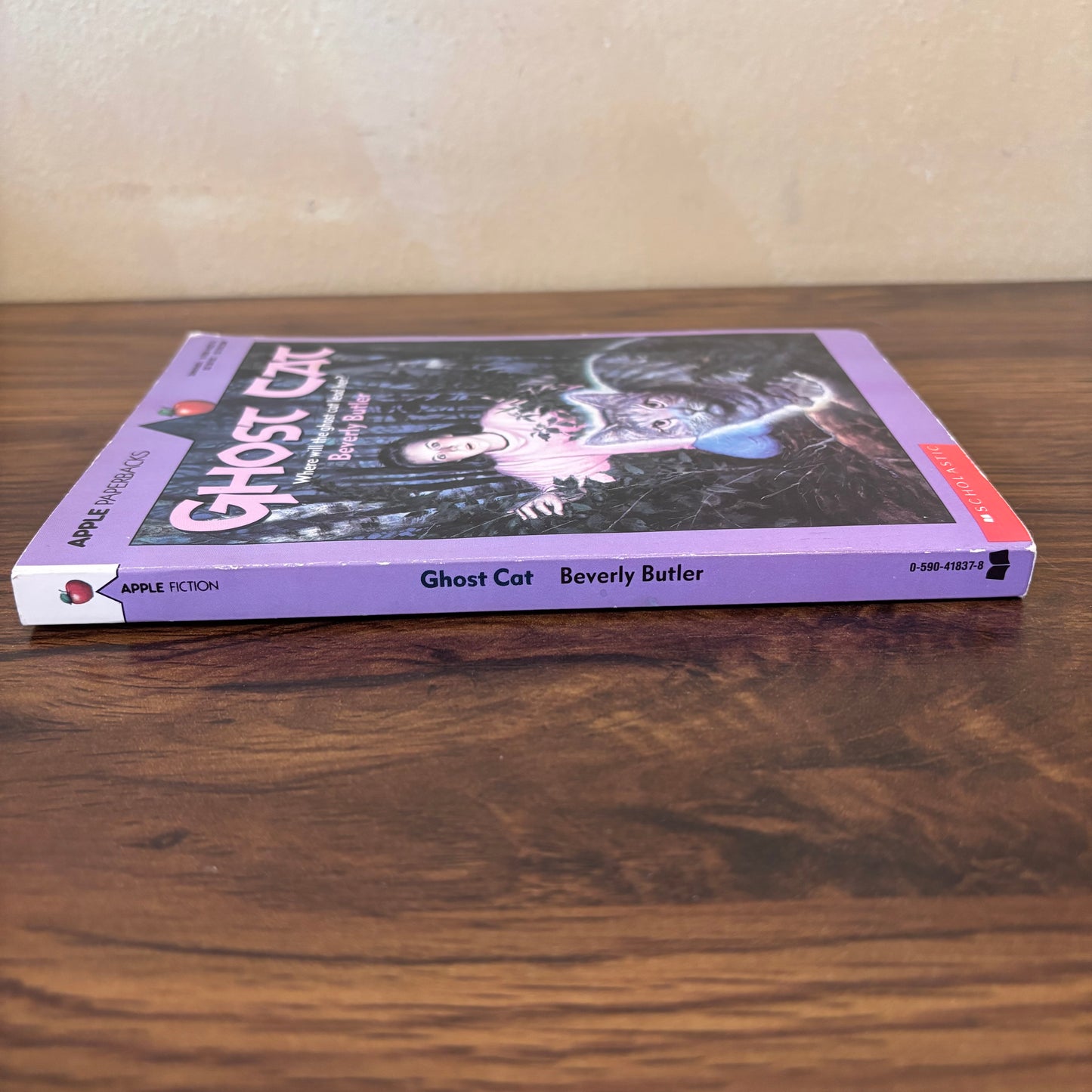 Ghost Cat by Beverly Butler (1984 Apple Paperback – Scholastic)
