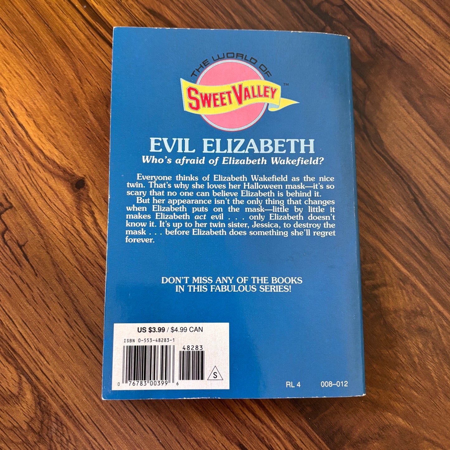 Evil Elizabeth - Sweet Valley Twins Super Chiller by Jamie Suzanne, Francine Pascal – 1995 Bantam Paperback