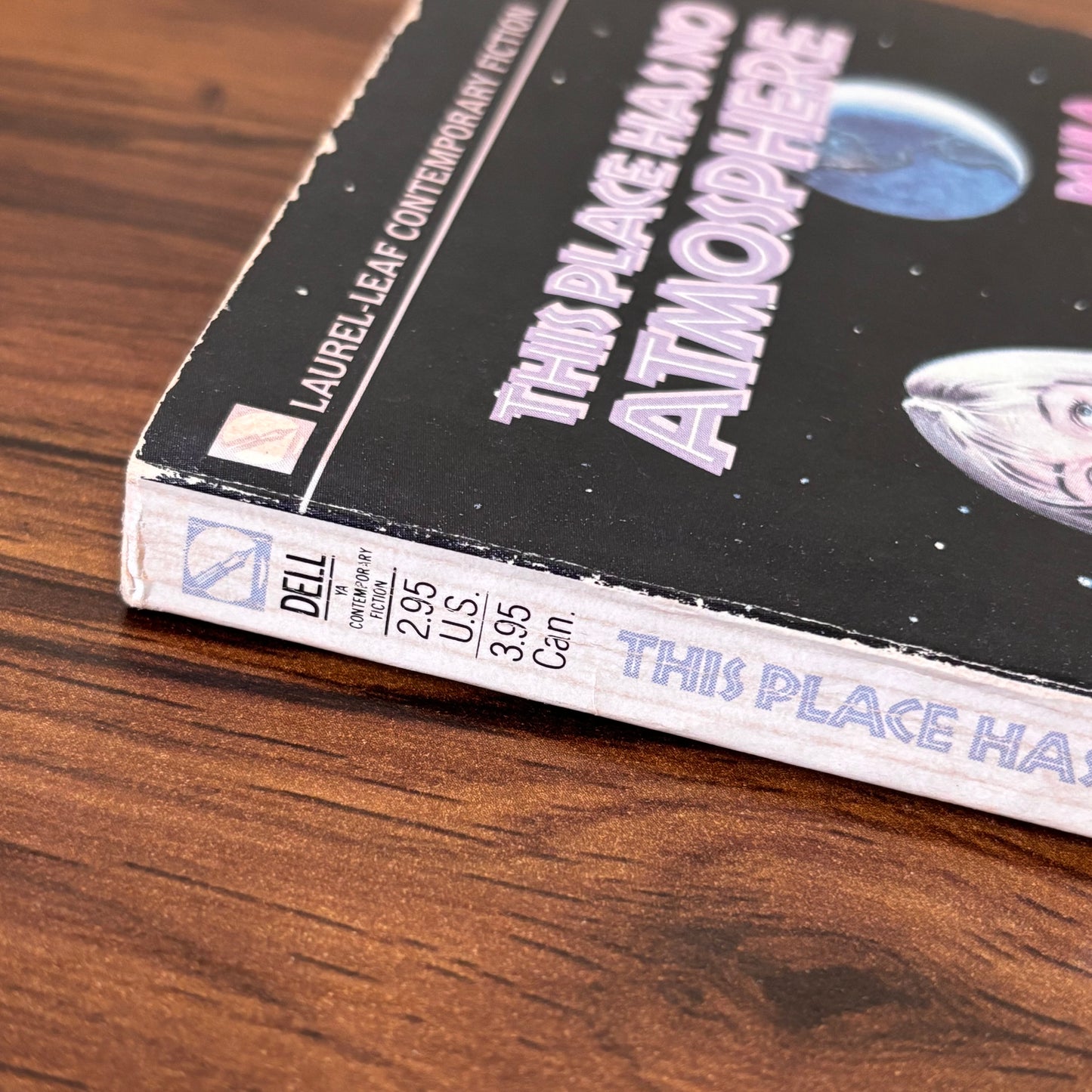 This Place Has No Atmosphere by Paula Danziger - 1986 Dell Sci-Fi YA