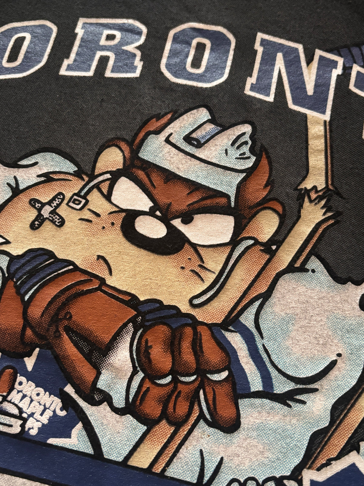 1994 Tasmanian Devil Toronto Maple Leafs T-Shirt Size Medium
