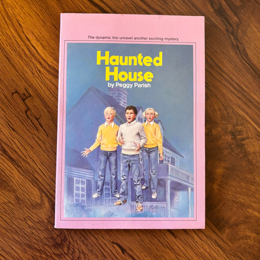 1985 Dell paperback Haunted House by Peggy Parish. Classic 80s children’s mystery with spooky vibes, eerie old-house setting, and vintage illustrated cover art.